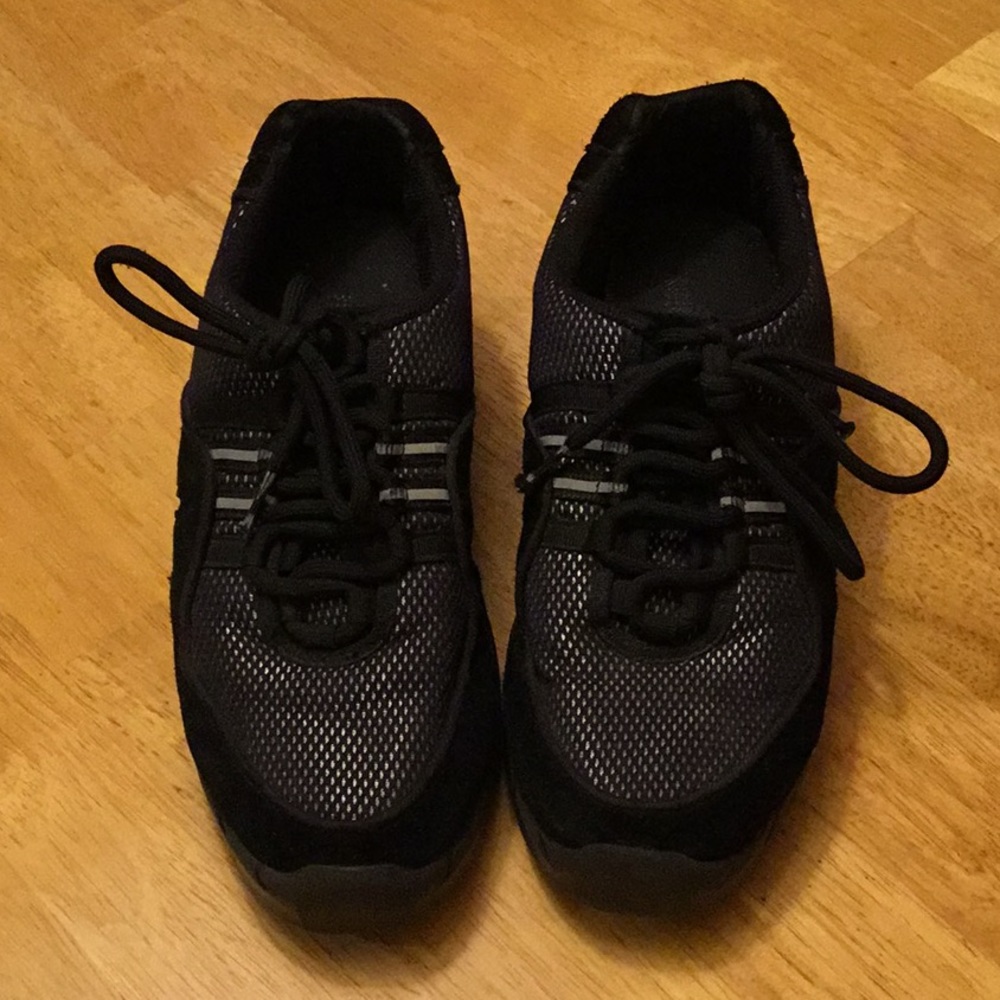 Bloch hip hop/ jazz sneakers like new
